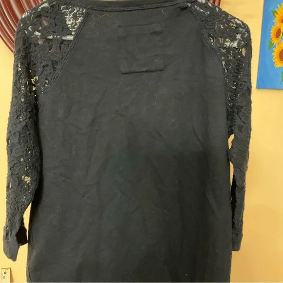 3x$20
Hollister shirt size medium blue - Picture 9 of 13